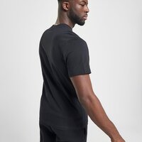 Koszulka męska NIKE T-SHIRT M NSW CLUB TEE ESSENTIALS ar4997-014 kolor czarny