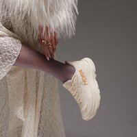 Buty damskie do biegania HOKA CLIFTON 10 1162031vch kolor beżowy