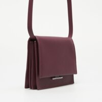 Damska torba CALVIN KLEIN TOREBKA RE-LOCK CONV SHOULDER BAG SHINY k60k612559vlp kolor bordowy