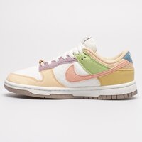 Damskie buty W NIKE DUNK LOW SE dq0265-100 kolor multicolor