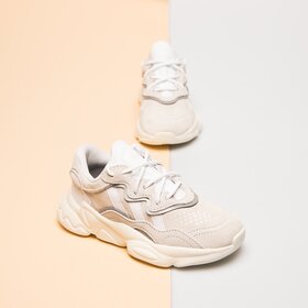 ADIDAS OZWEEGO 