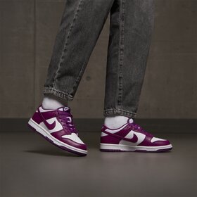 NIKE DUNK LOW BG