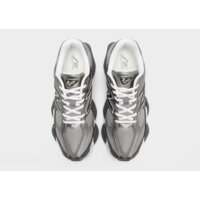 Męskie buty NEW BALANCE 9060  u906051k kolor szary