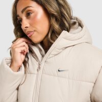 Kurtka zimowa NIKE KURTKA NSW TF SYNFL CLASSIC PUFFER GLS iu3729-236 kolor beżowy