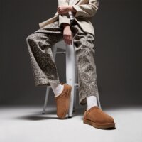 Damskie buty UGG CLASSIC MICRO 1173891-che kolor brązowy