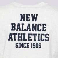 Koszulka męska NEW BALANCE T-SHIRT VARSITY GRAPHIC T-SHIRT mt51526ahh kolor szary