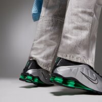 Męskie buty NIKE SHOX R4 hq1988-006 kolor czarny