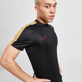 NIKE T-SHIRT ACAD23 TEE BK/GD/RD TEE