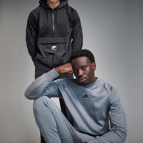 NIKE BLUZA M NSW AIR MAX CVS CREW
