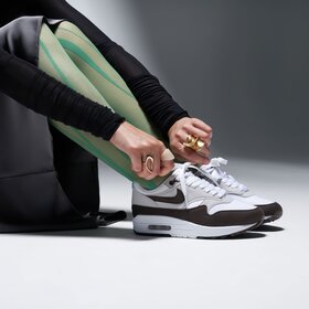 NIKE AIR MAX 1